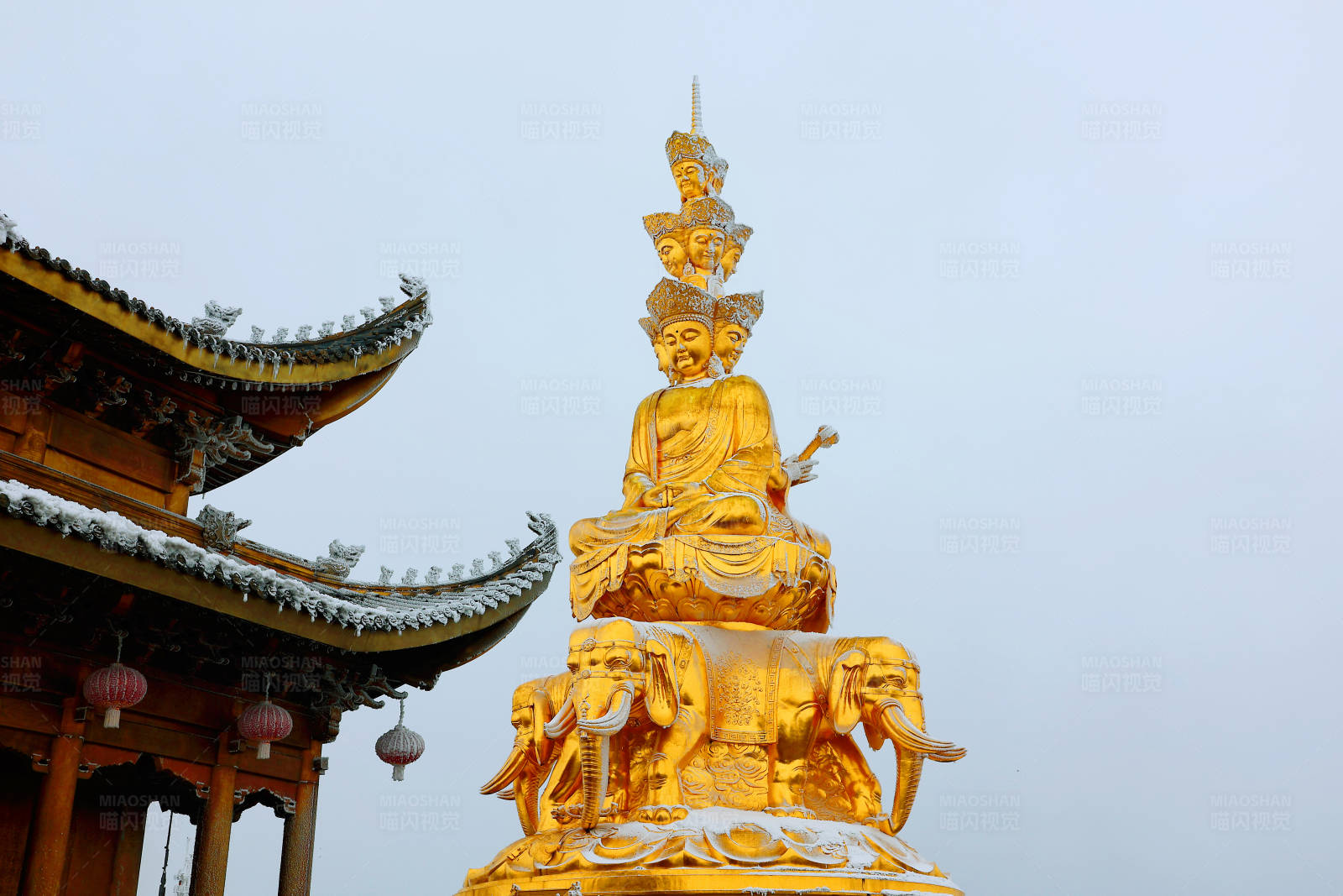 四川峨眉山金顶十方普贤菩萨图片