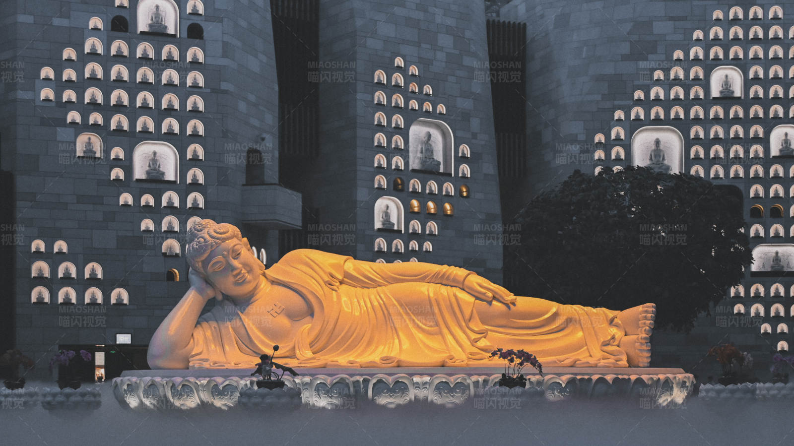 南京牛首山卧佛雕像图片