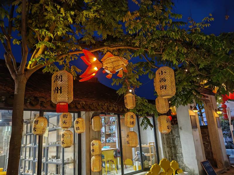 湖州小西街夜市灯笼装饰图片