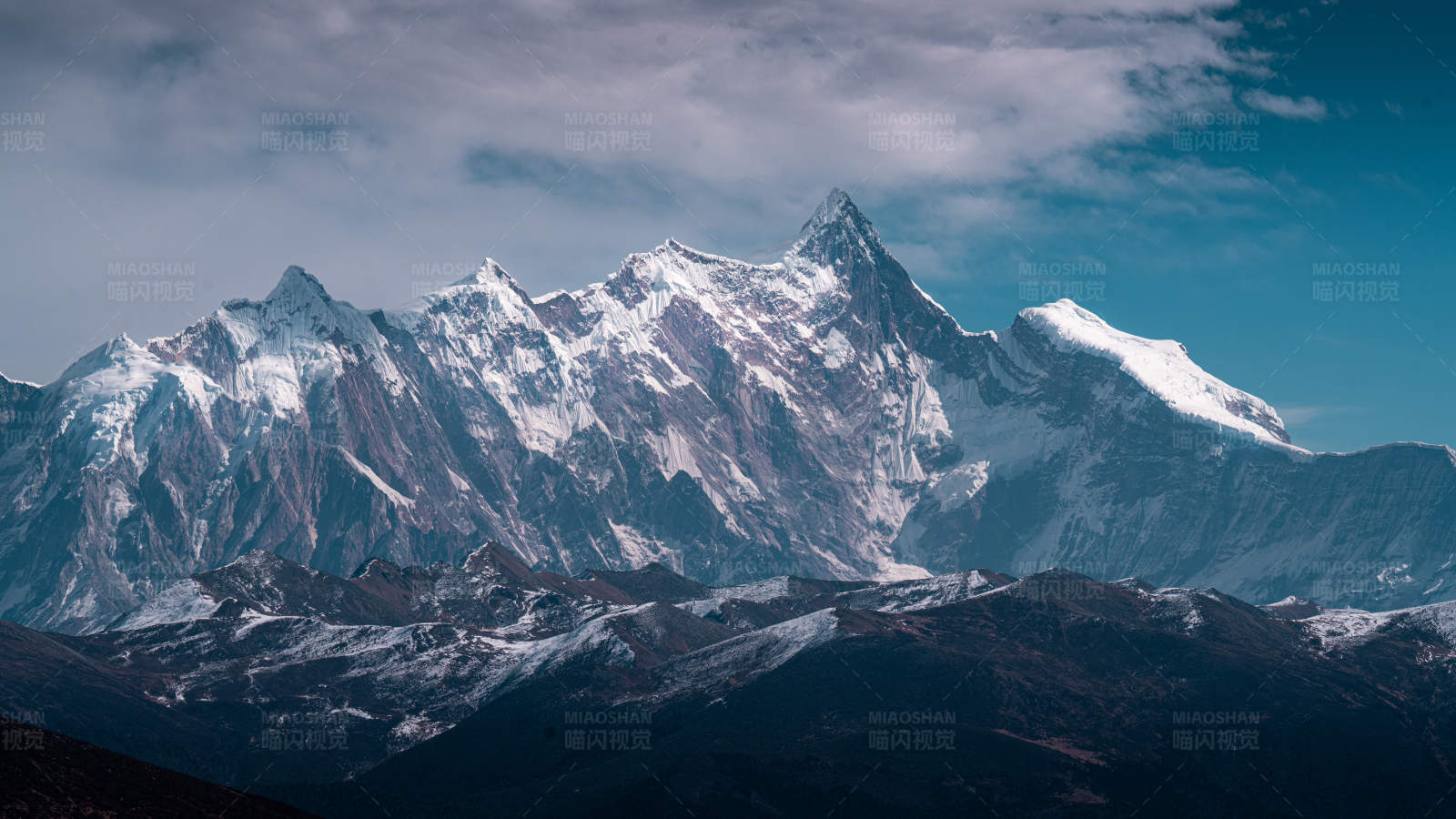 南迦巴瓦峰图片