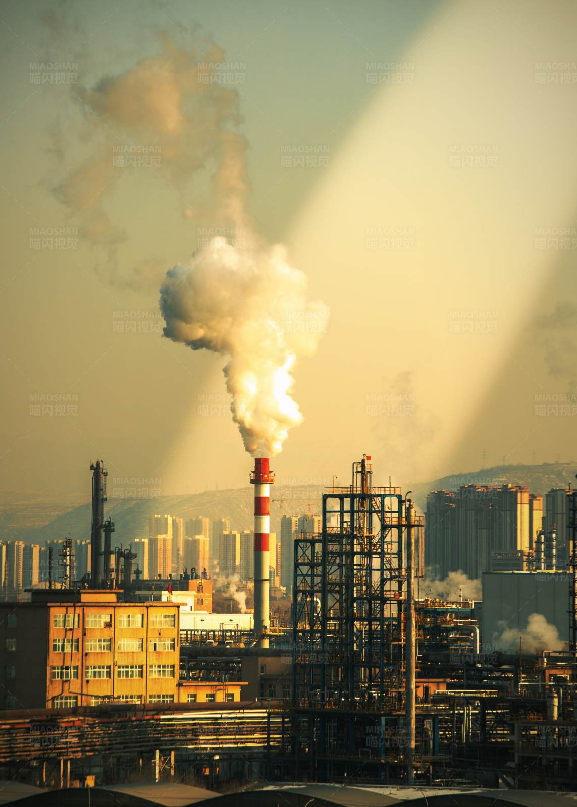 工业烟雾图片