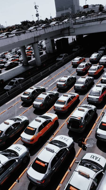 城市出租车队图片