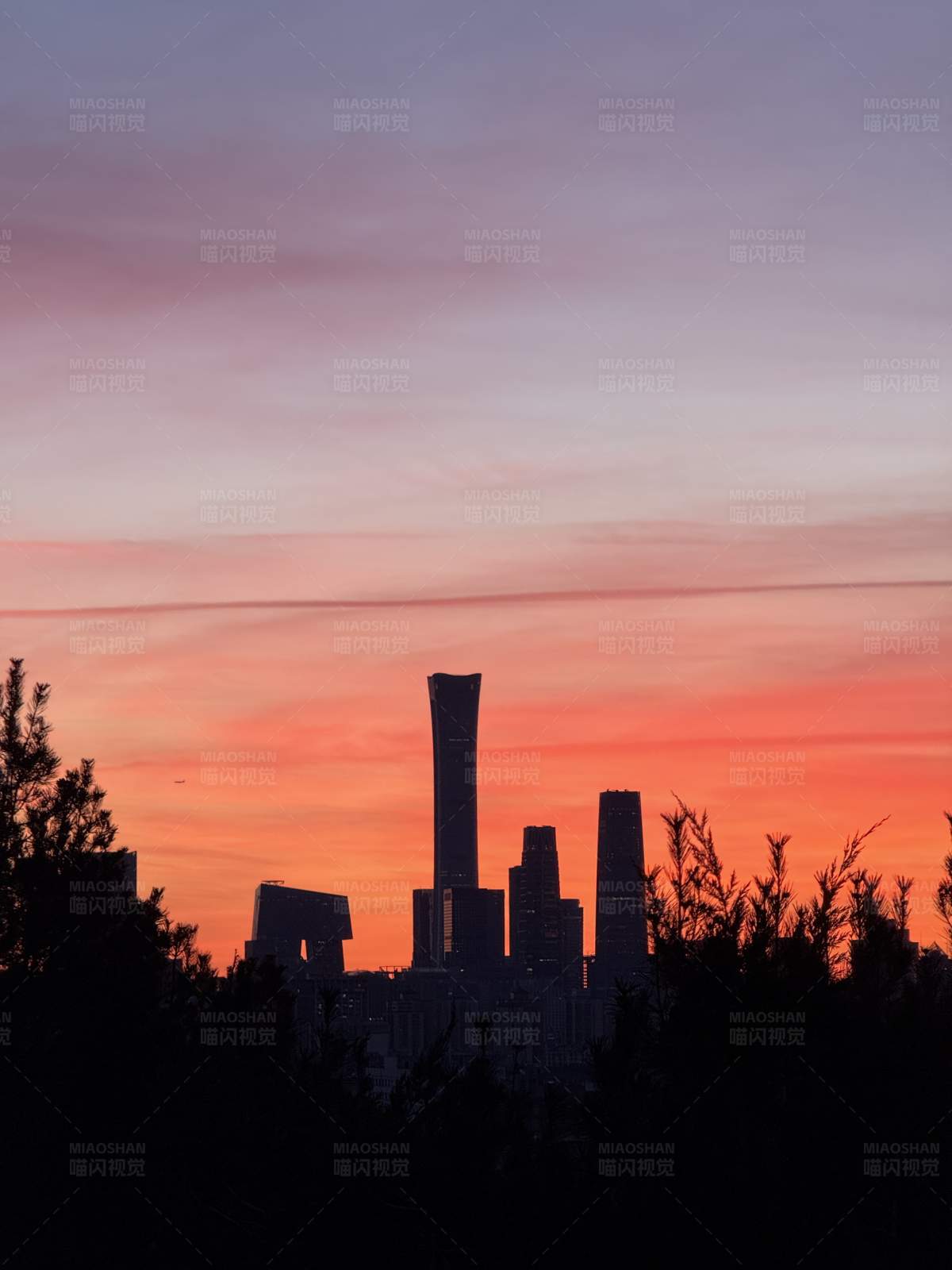 北京CBD日落剪影图片