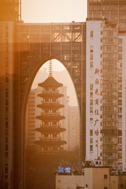 古今中外新国光商住广场图片