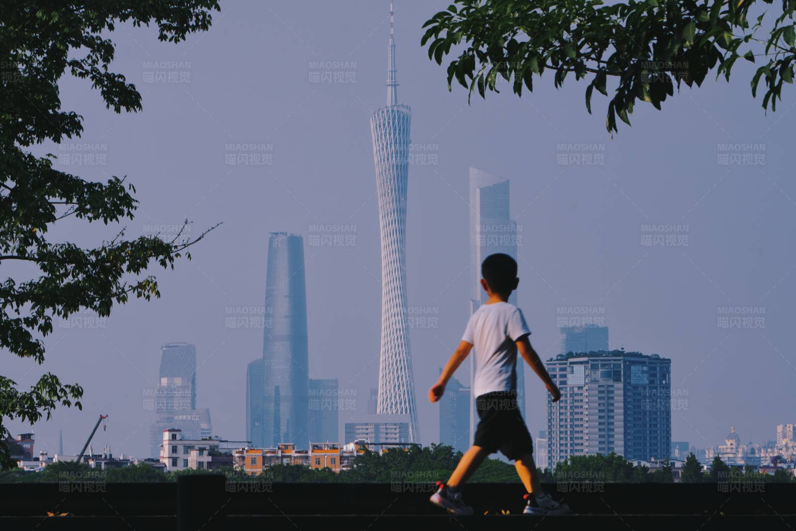 童年的城市梦想图片