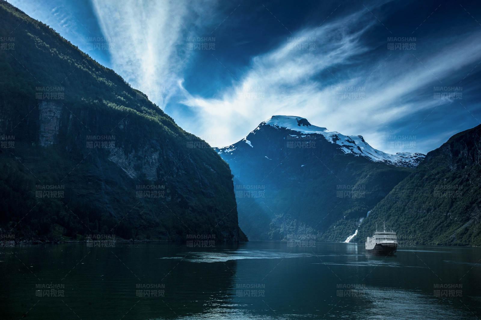 挪威峡湾游轮探险图片