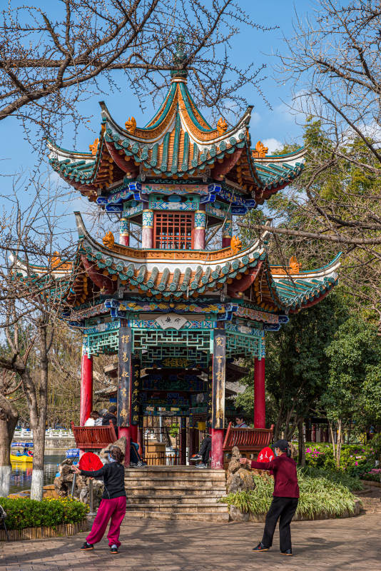 翠湖公园古亭图片