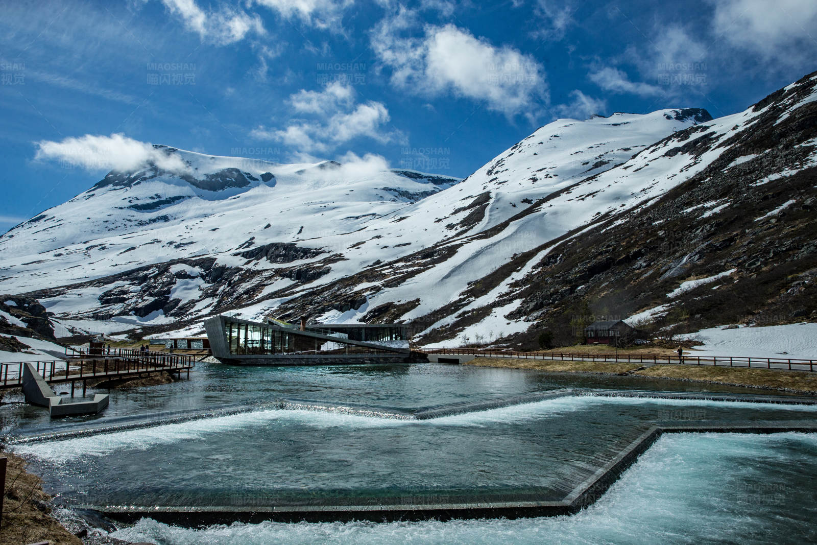 雪山温泉度假村 (挪威北部)图片