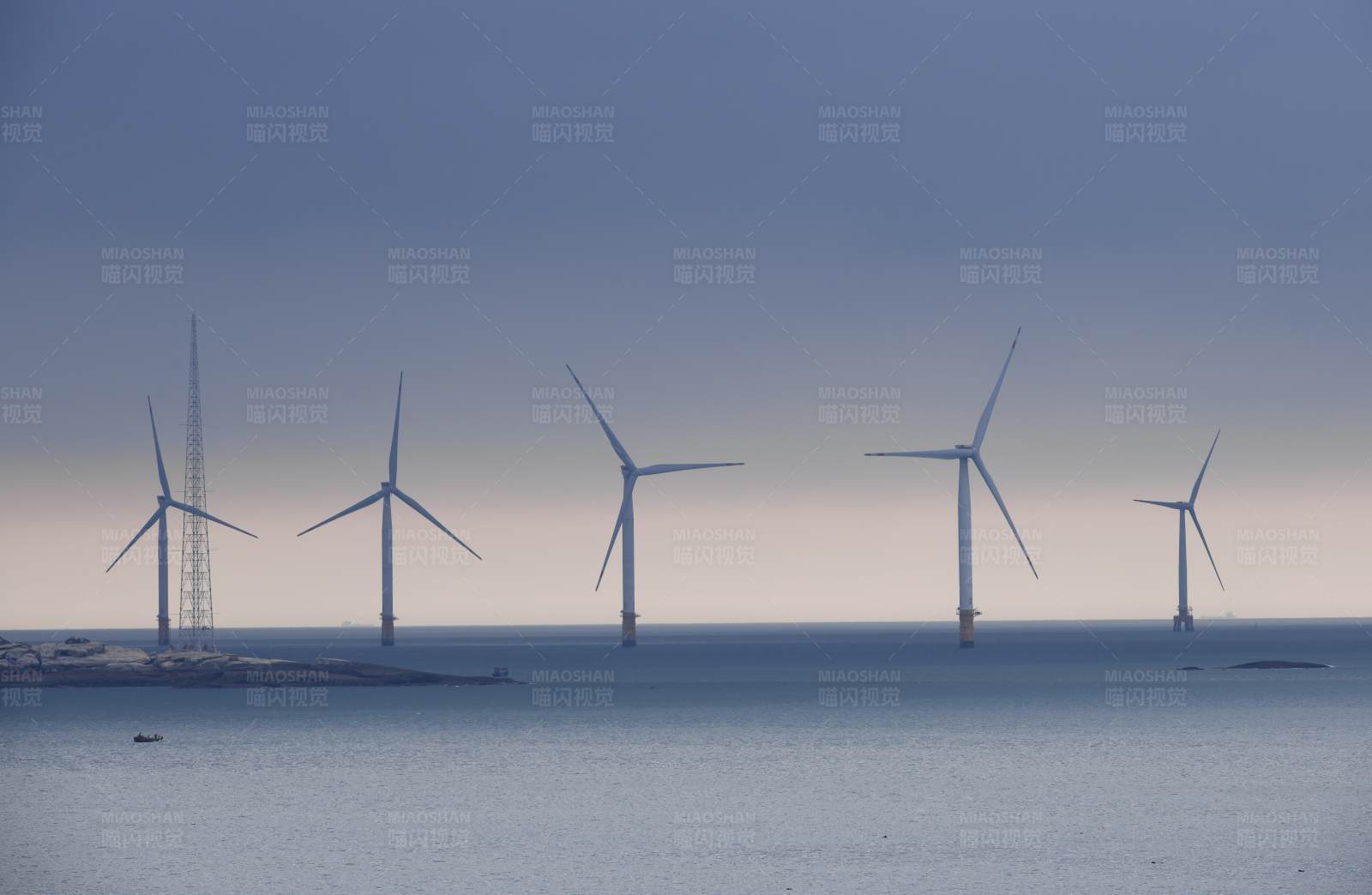 海上风车图片