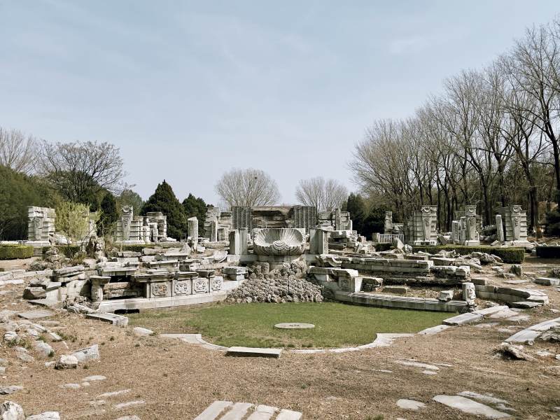 圆明园遗址图片