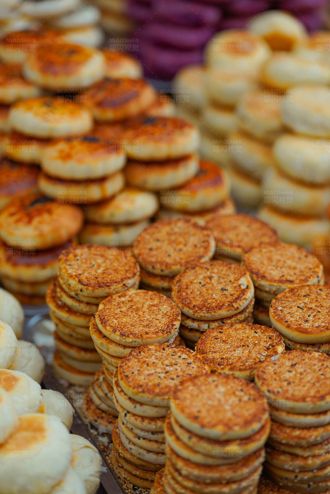 街头美食 芝麻烧饼图片