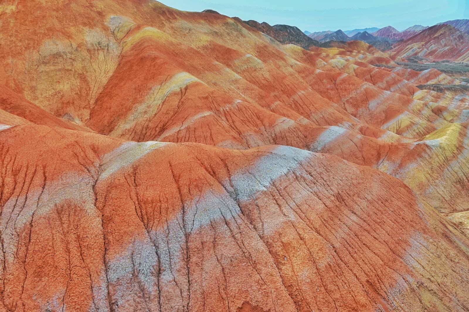 彩虹山的壮丽景色图片