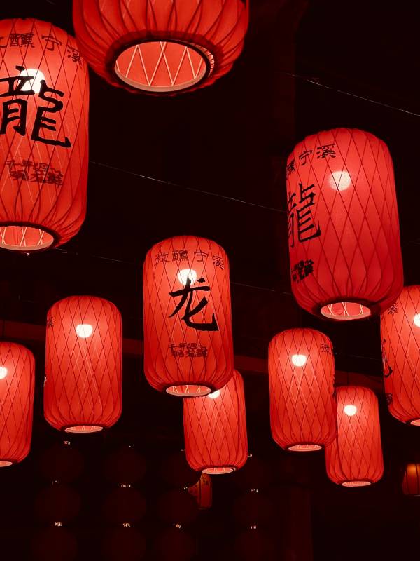 红灯笼夜景图片