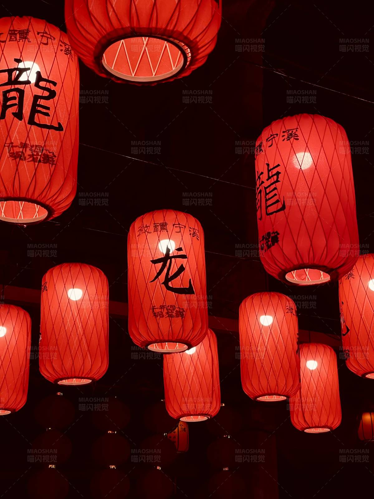 红灯笼夜景图片