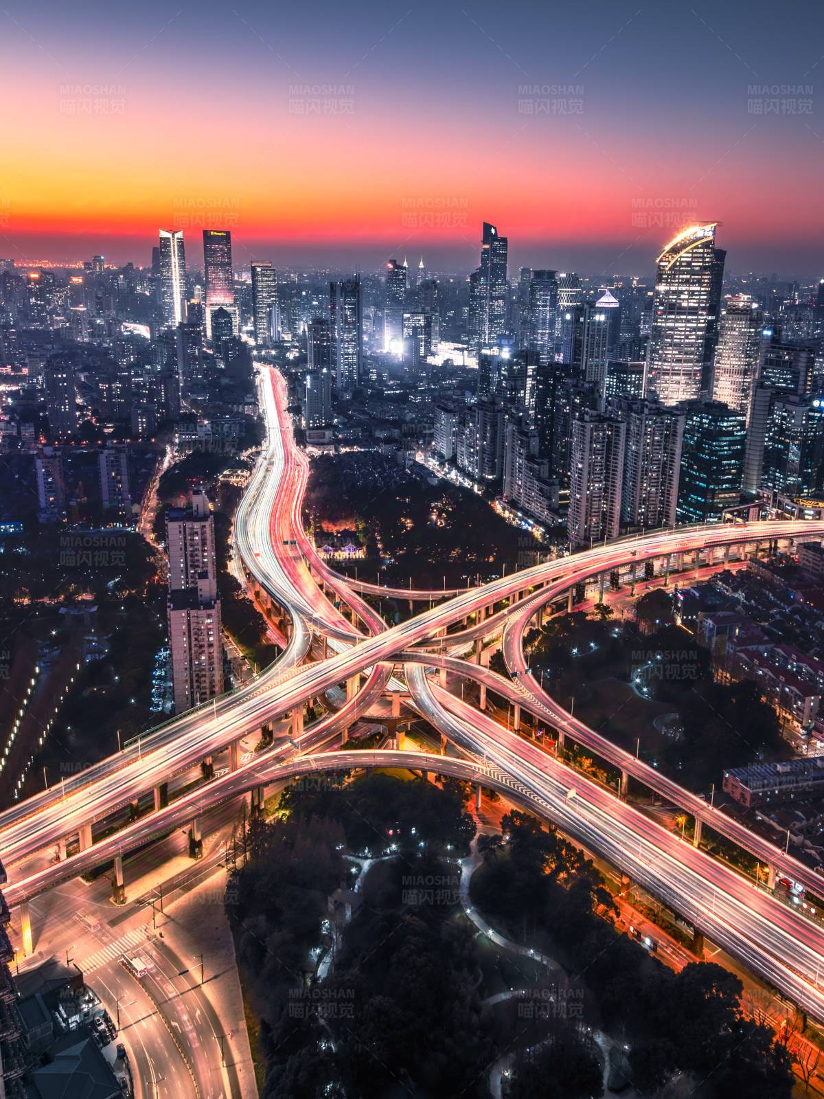 城市夜景立交桥图片