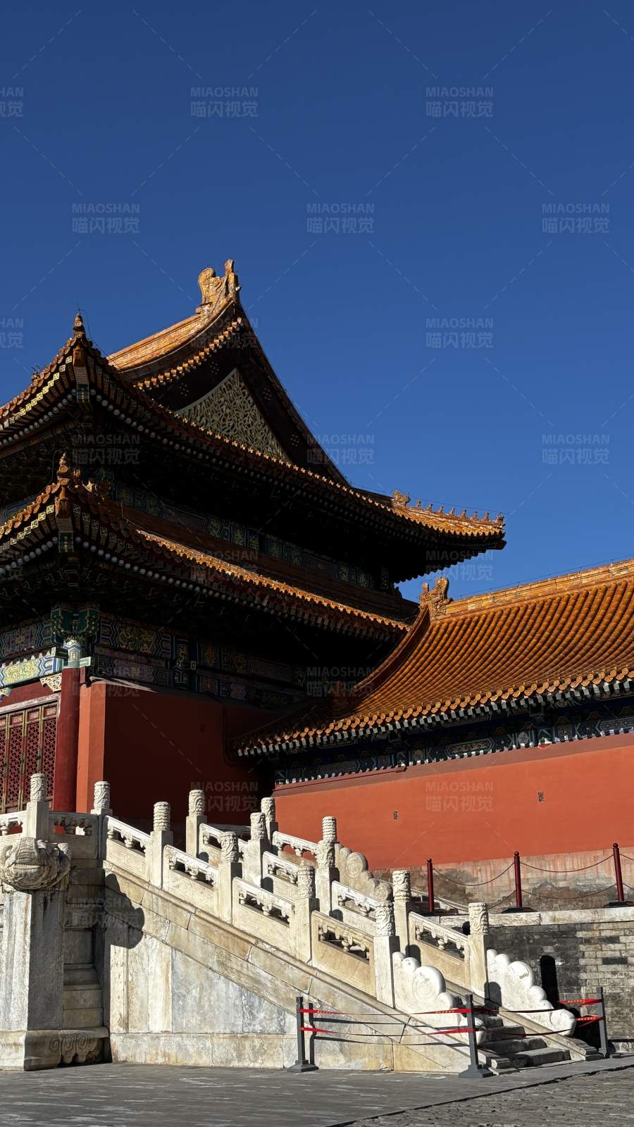 故宫红墙金瓦图片