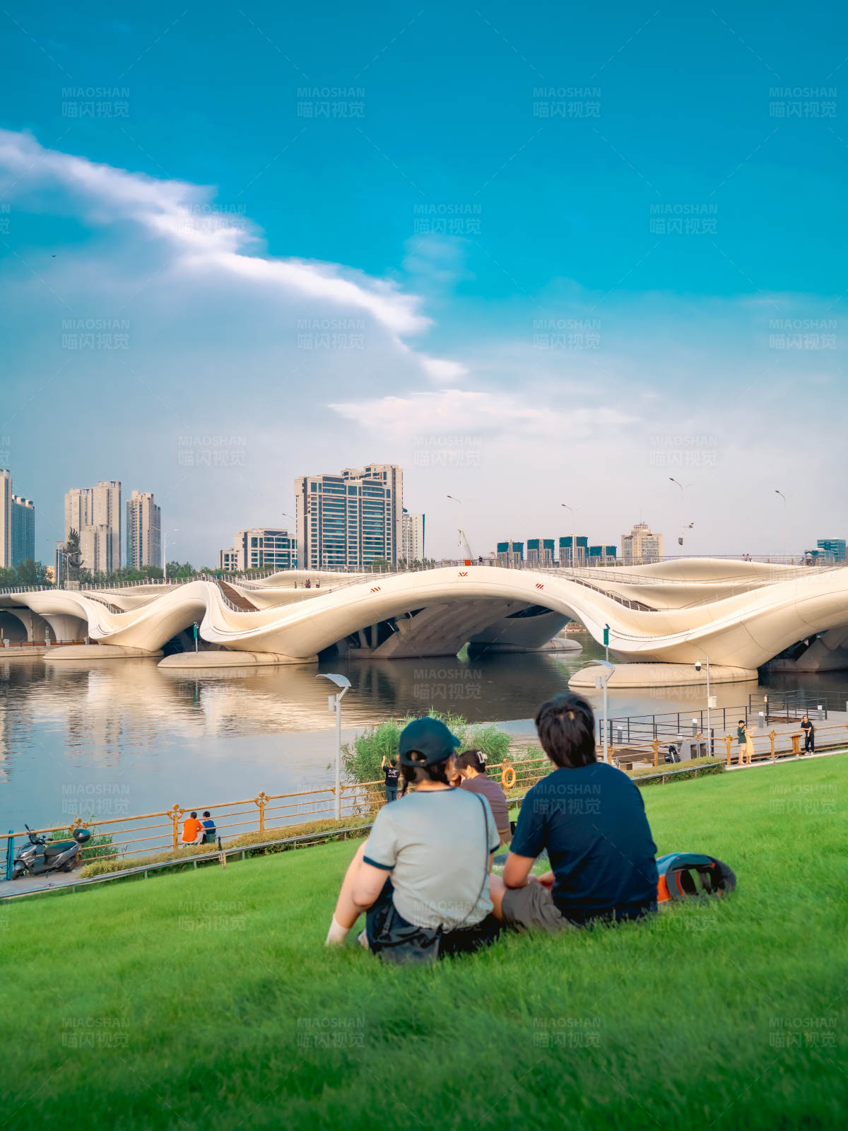 观桥赏景图片