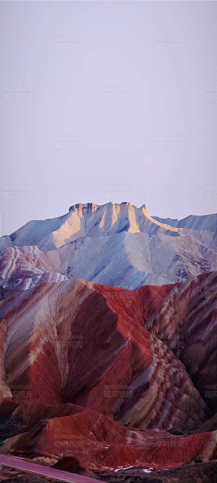 丹霞地貌的壮丽景观图片