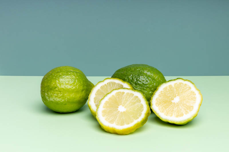 青柠与柠檬的清新组合图片