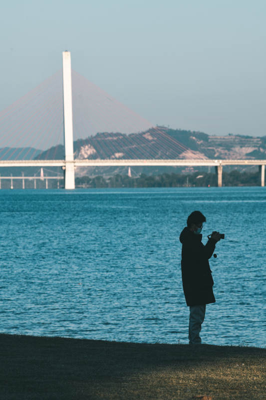 湖畔摄影师图片