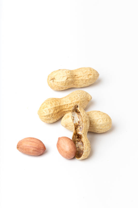 带壳花生与花生米图片