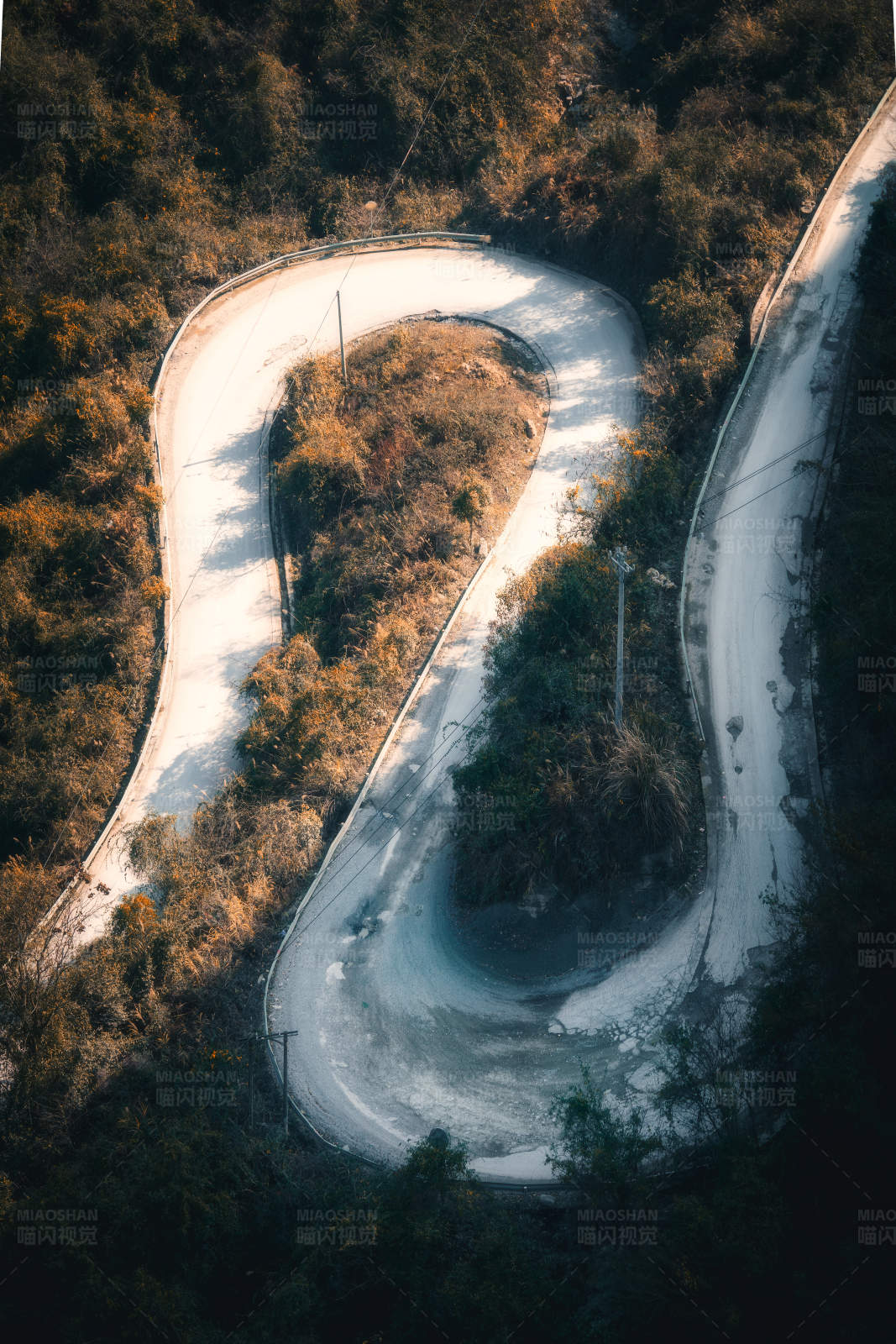 山路十八弯图片