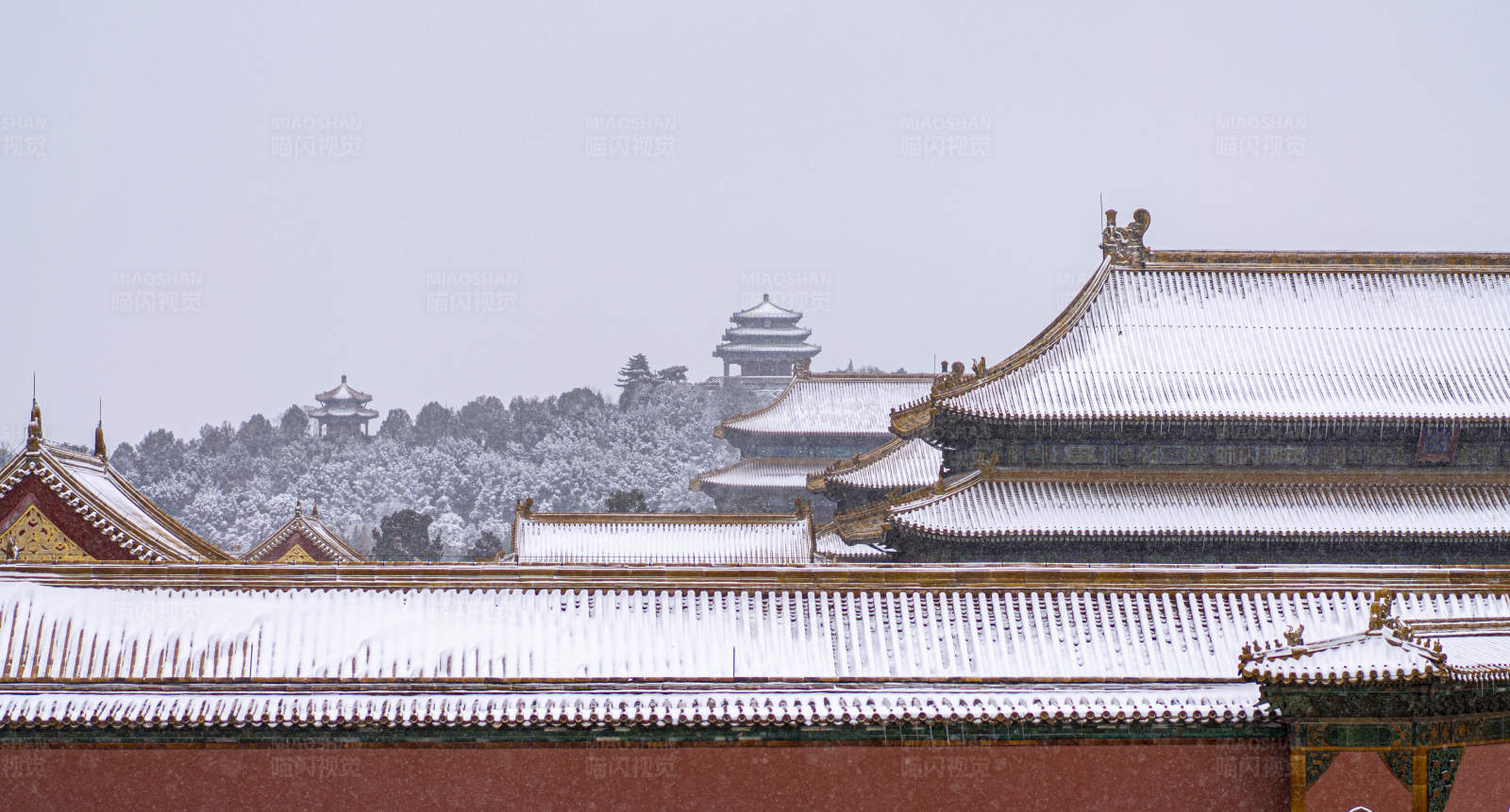 雪中的故宫图片