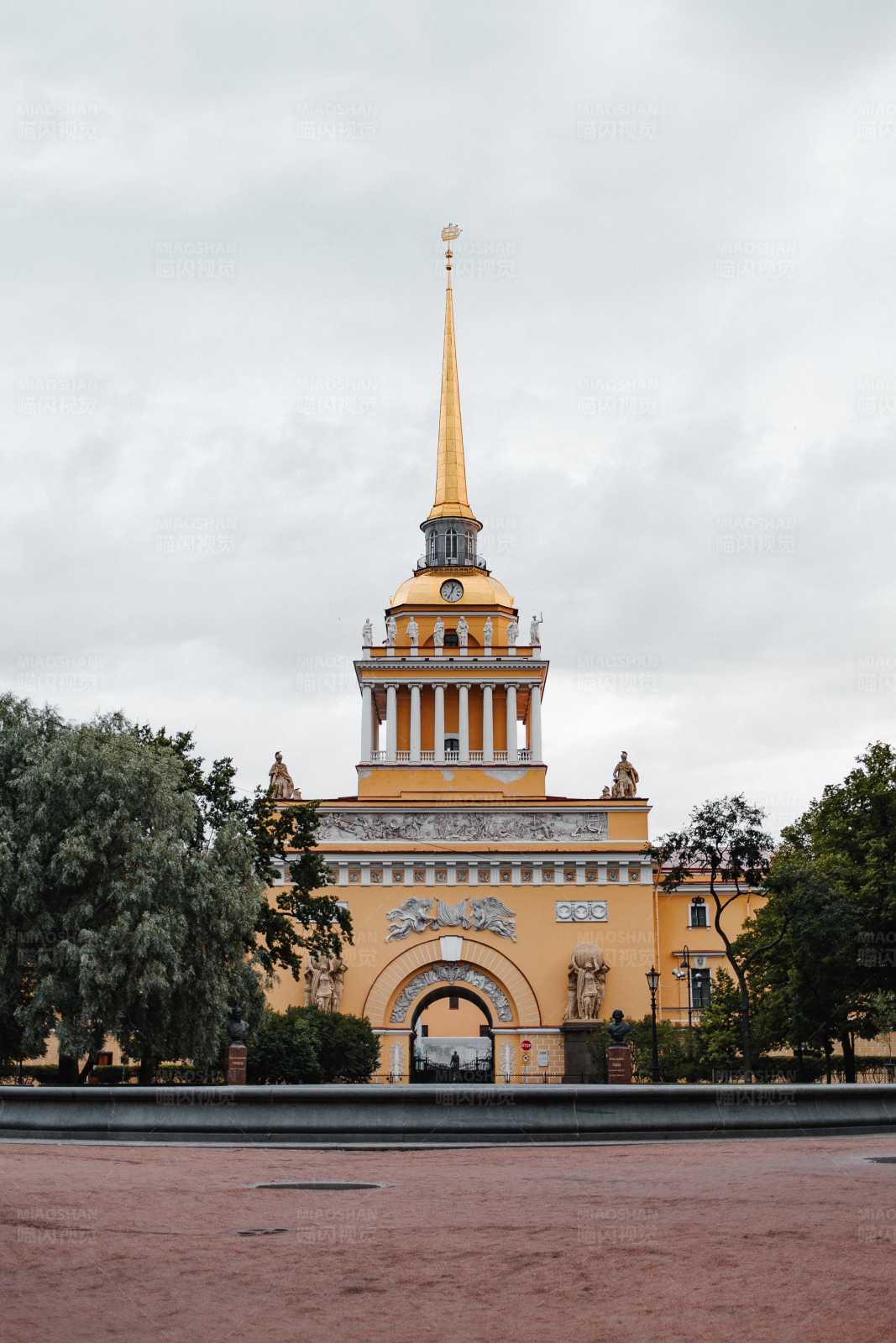 圣彼得堡海军部大楼图片