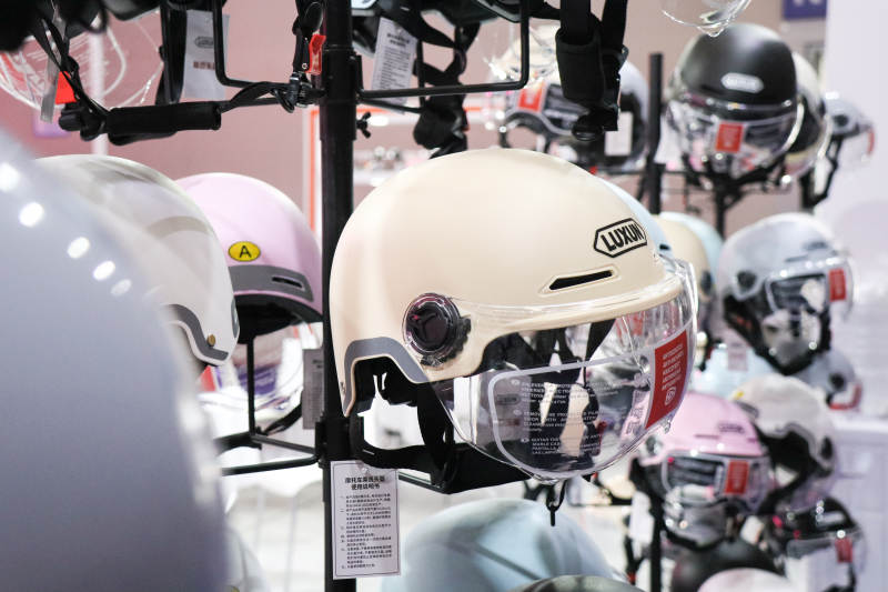 头盔展示架图片