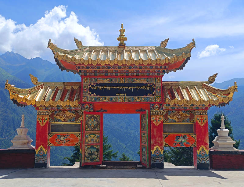 藏式寺庙山门图片