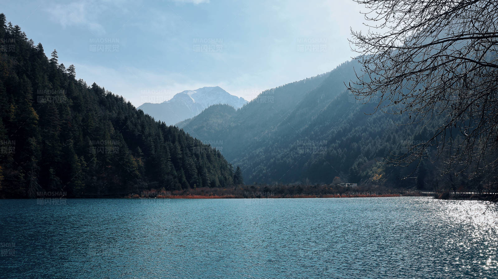 湖光山色 宁静自然 人间仙境图片
