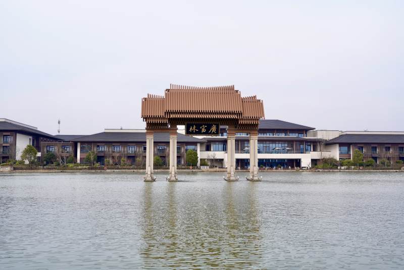 湖中古建筑-广富林图片