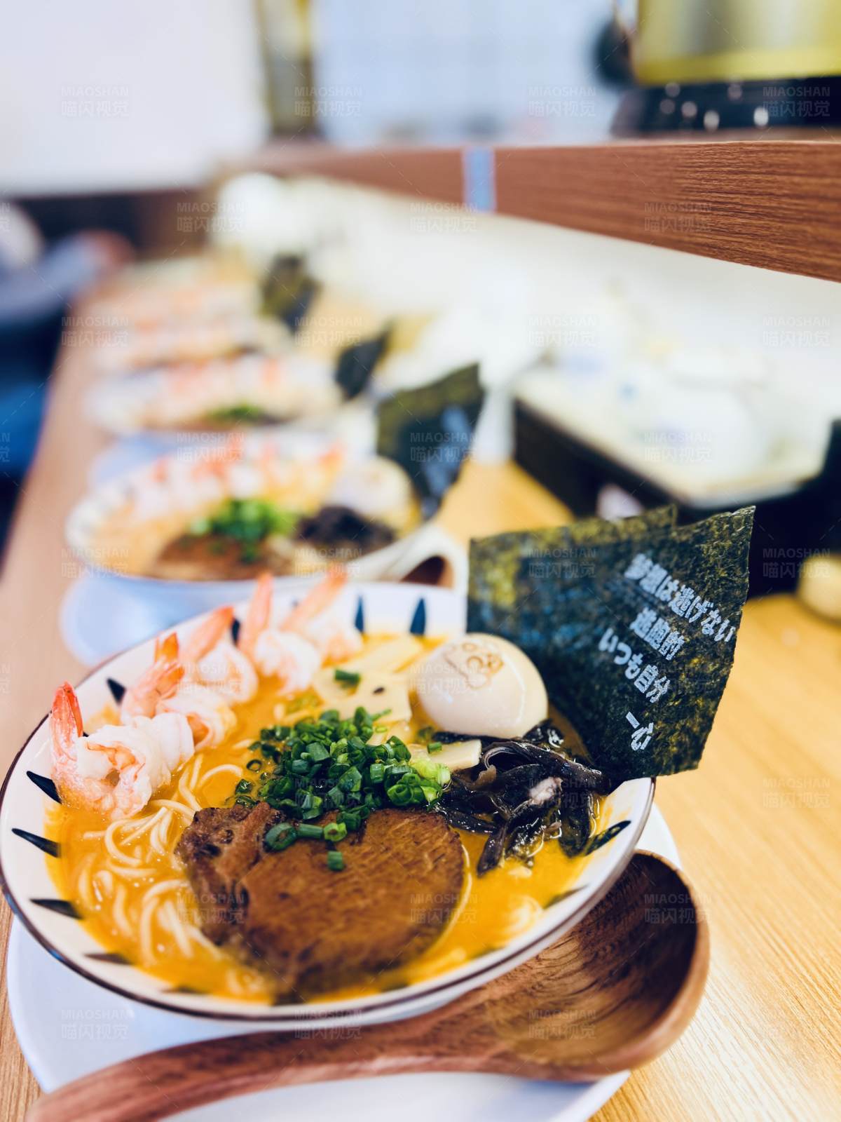 日式拉面美食图片