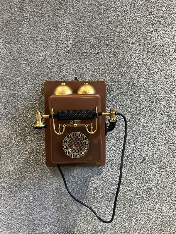 复古壁挂电话机图片