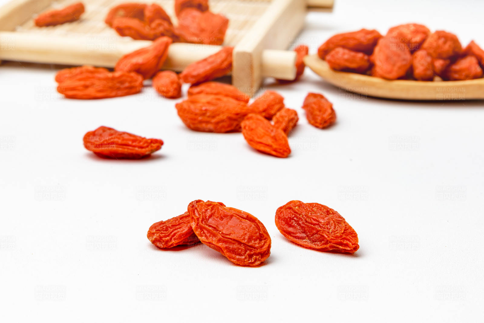 枸杞子的静谧之美图片