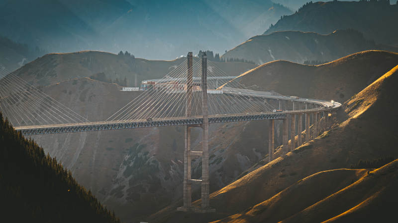 果子沟大桥图片