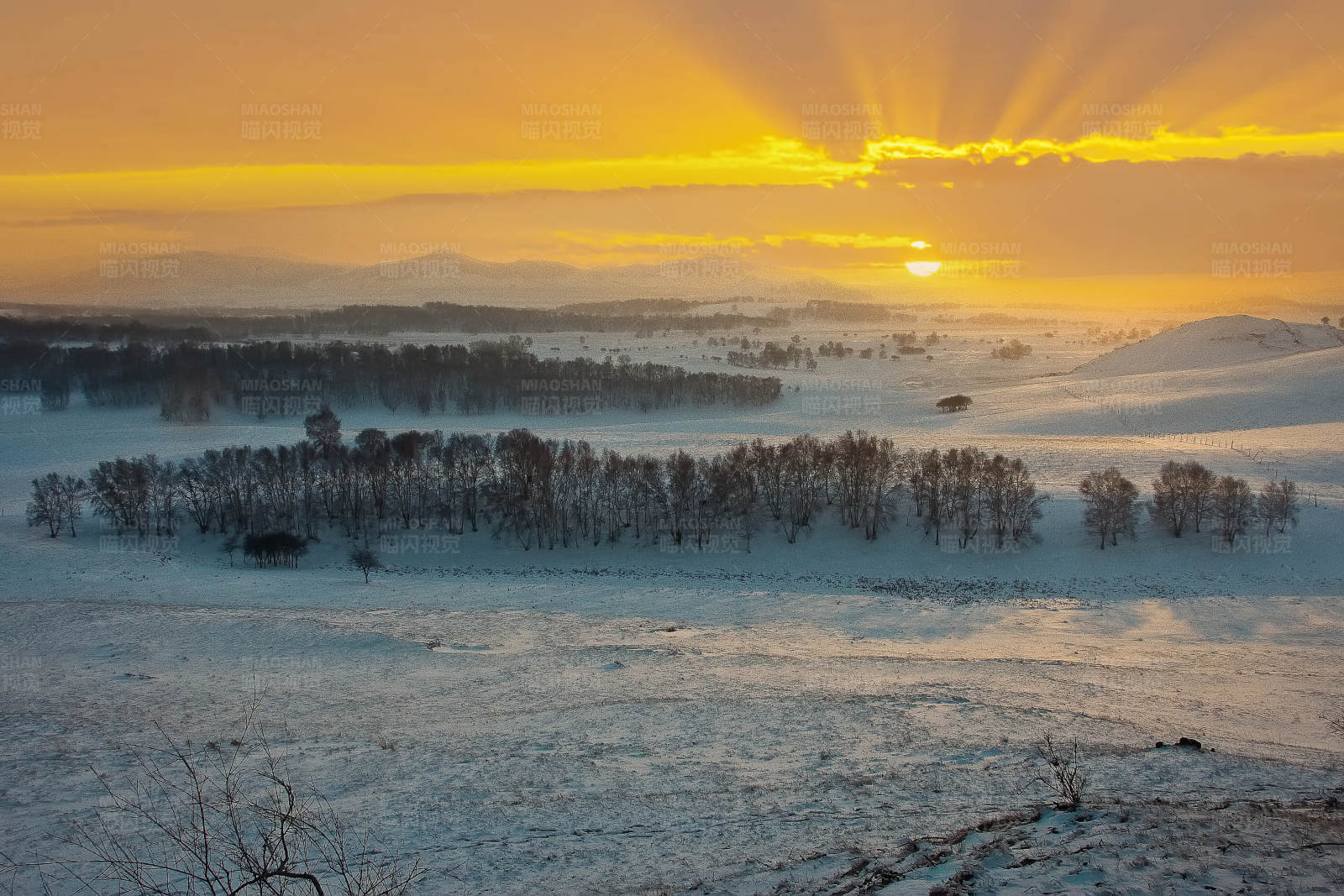 冬日夕阳雪景图图片