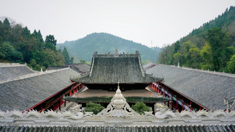 古刹山间 禅意盎然图片