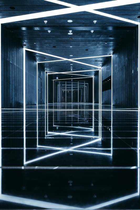 霓虹灯的迷宫图片