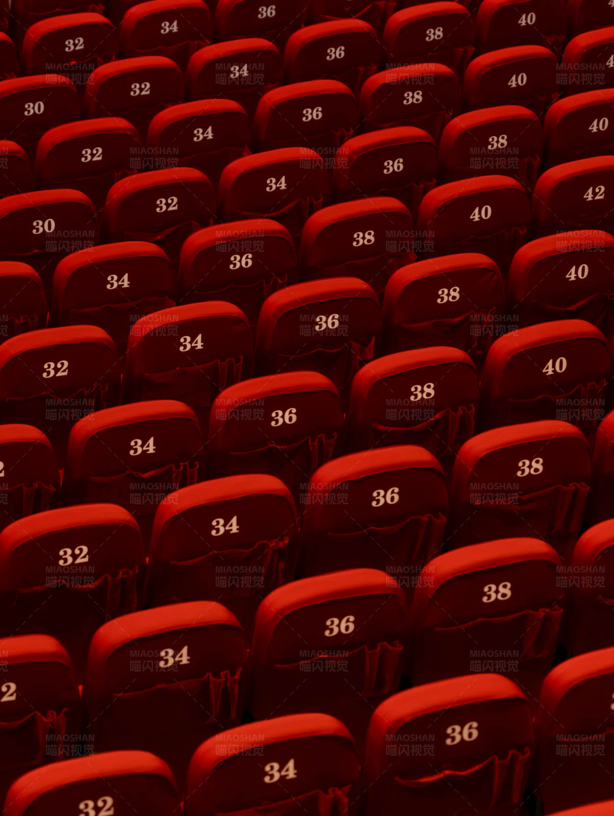 红色座椅编号图图片