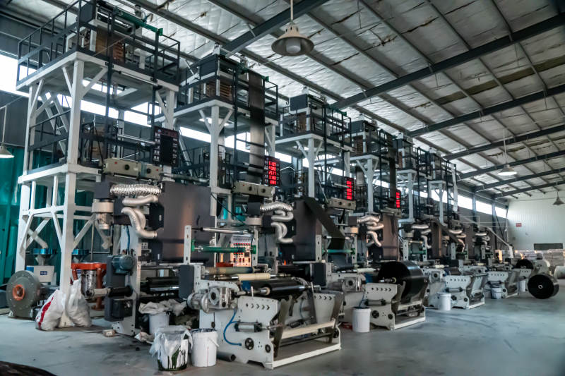 工厂生产线设备图片