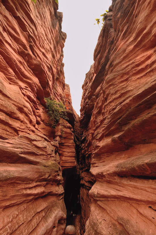红岩峡谷探秘图片