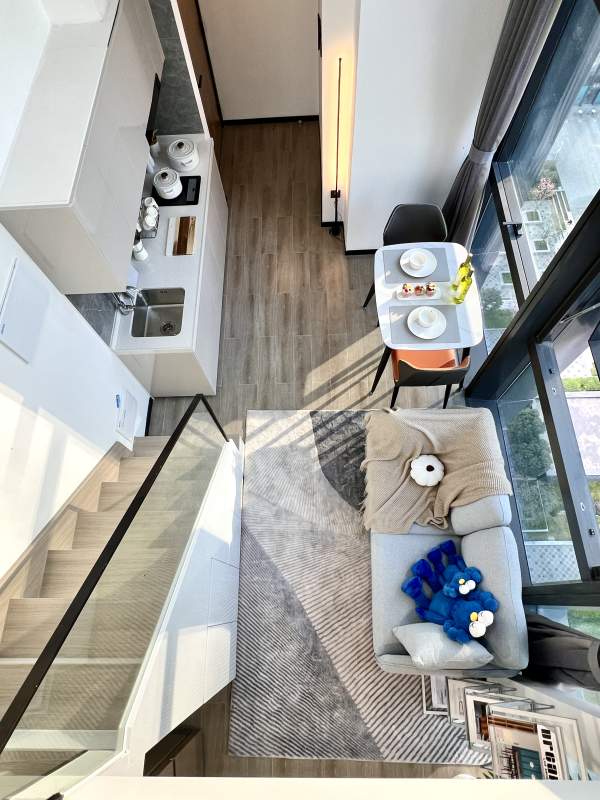 现代简约小公寓俯视图图片