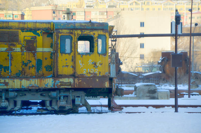 雪地里的旧火车图片
