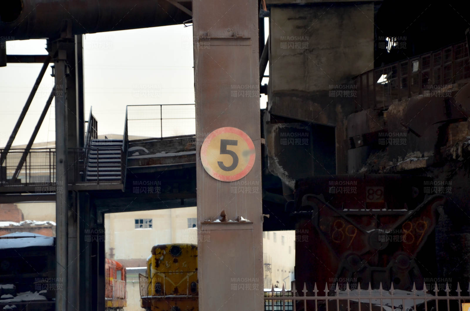 工业区的第五号柱子图片