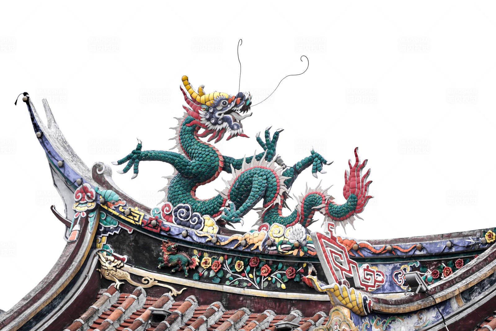 龙腾屋顶 彩绘生辉图片