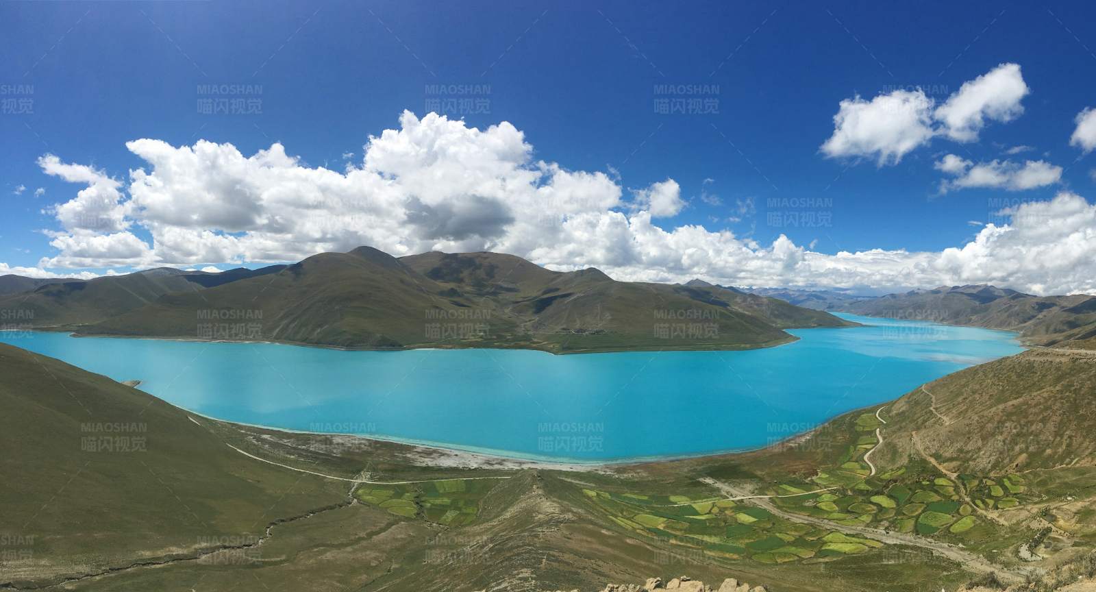 西藏羊卓雍错湖全景图片