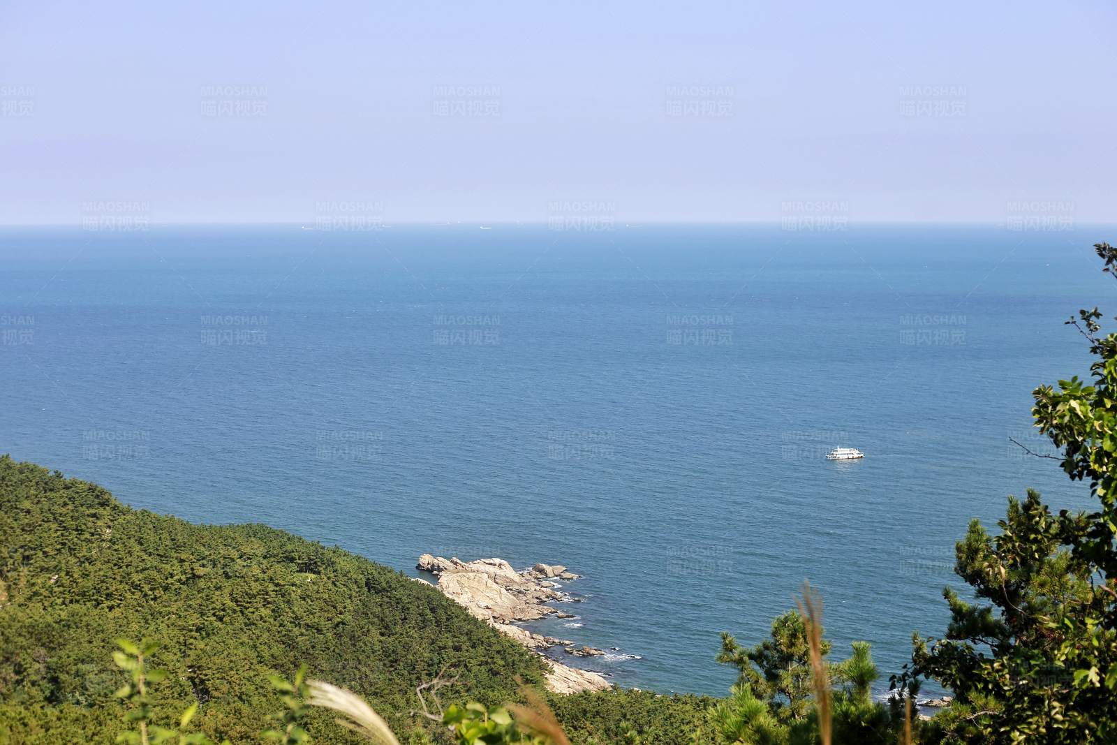 海天一色 山海相依图片