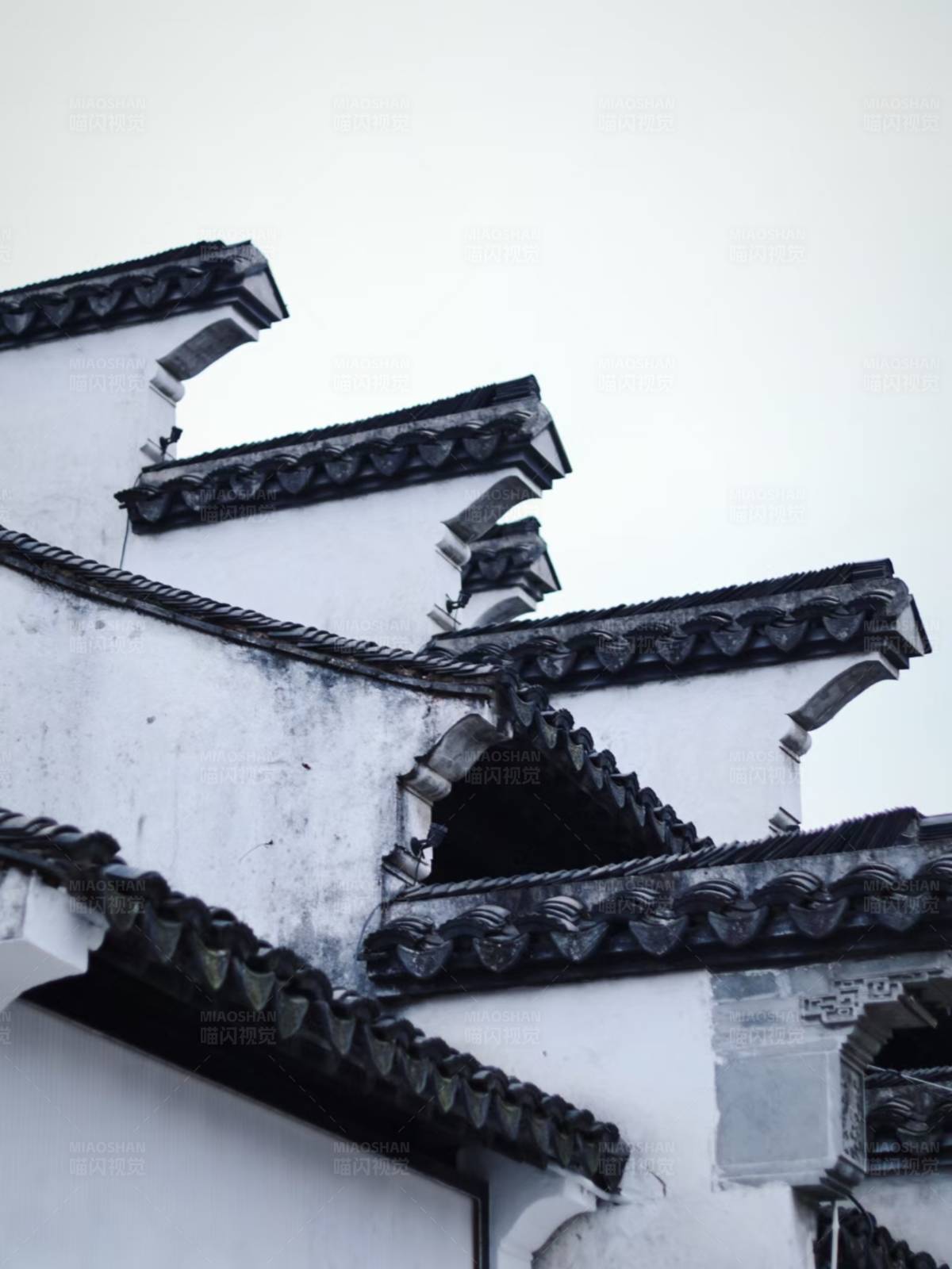 徽派建筑的飞檐翘角图片