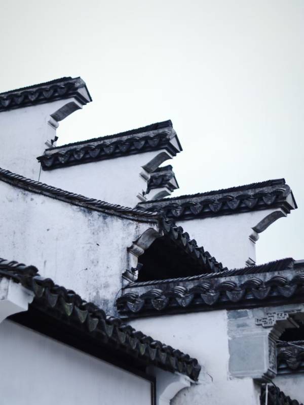 徽派建筑的飞檐翘角图片